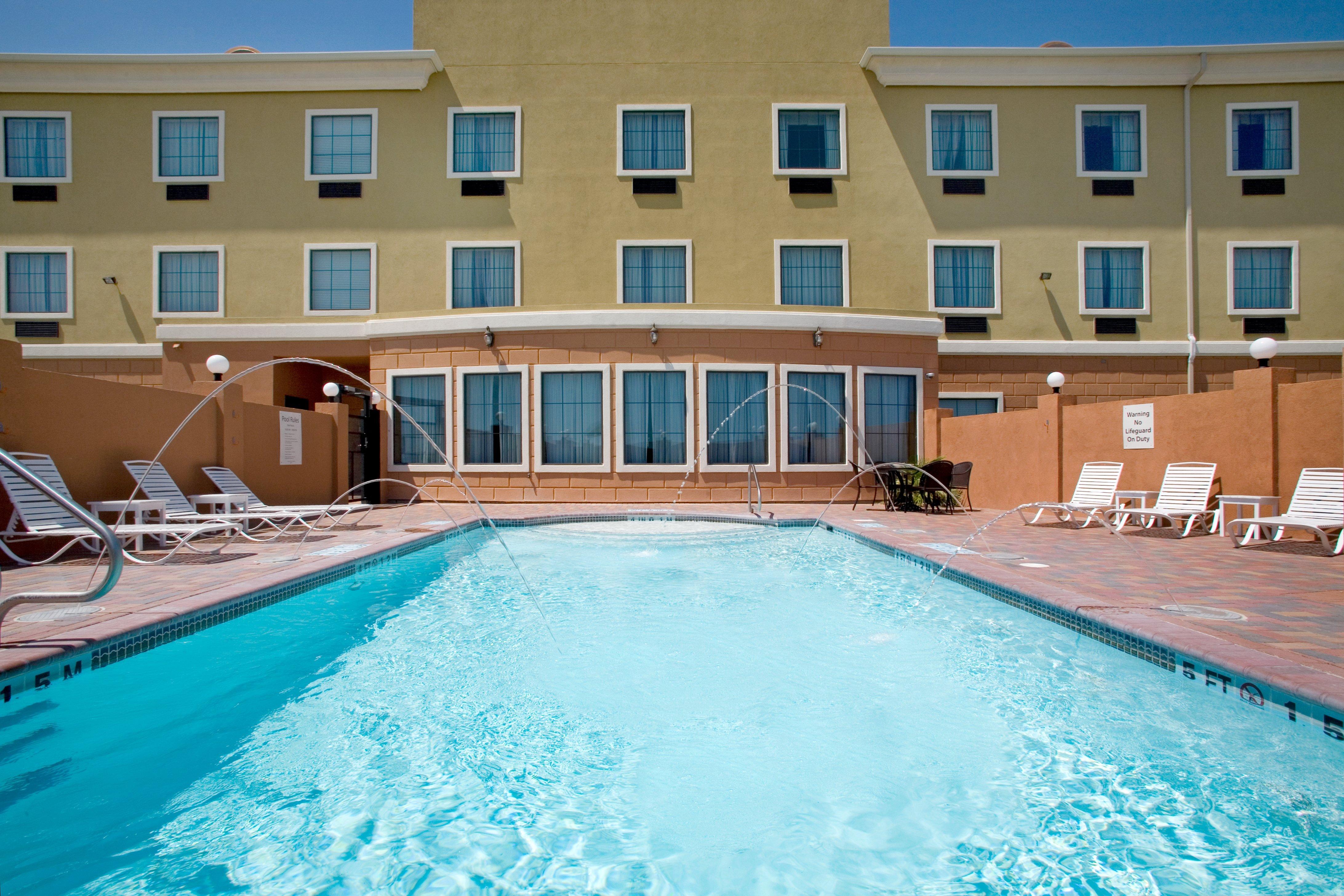 Holiday Inn Express Hotel And Suites Kingsville By Ihg Kemudahan gambar