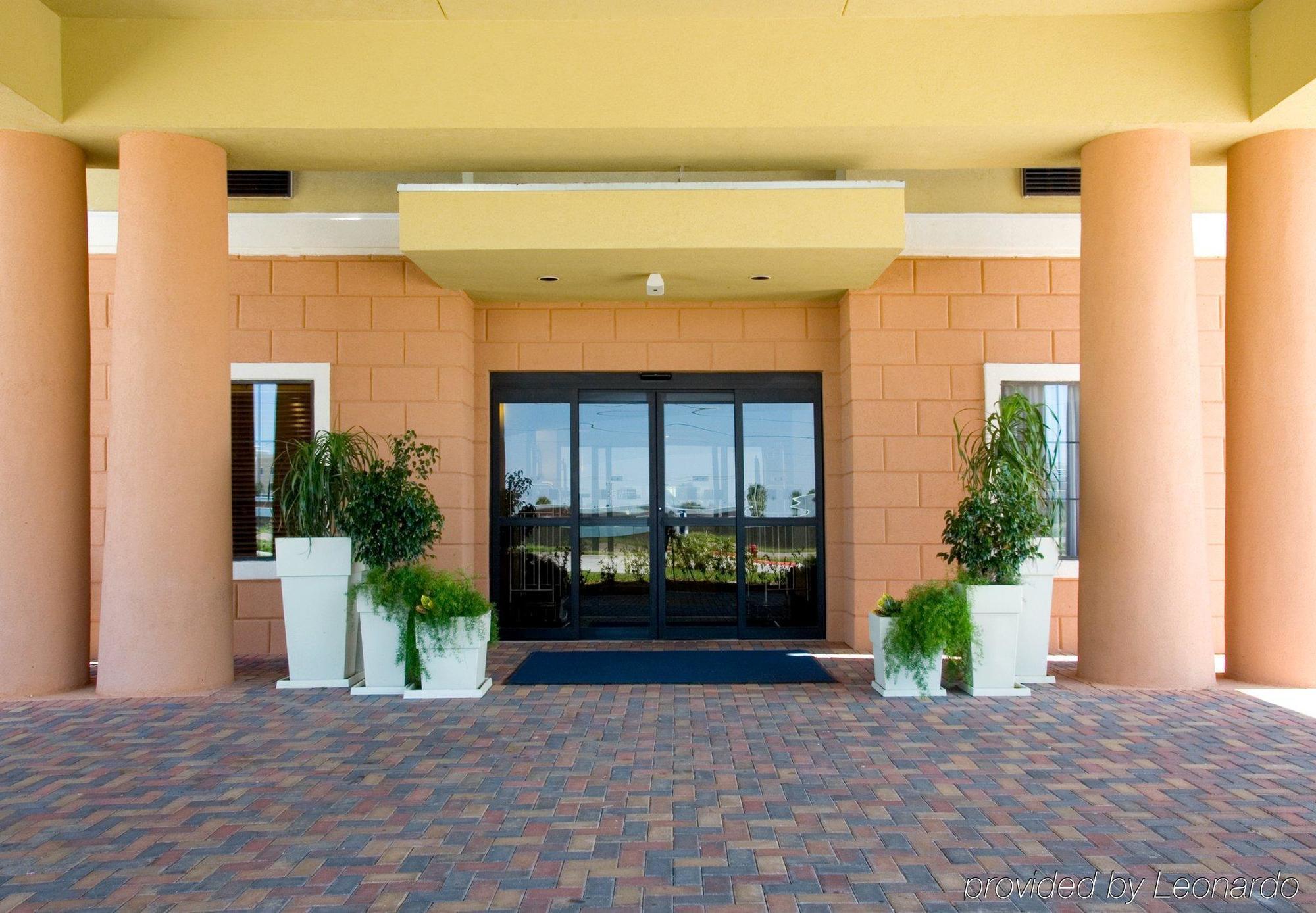 Holiday Inn Express Hotel And Suites Kingsville By Ihg Luaran gambar